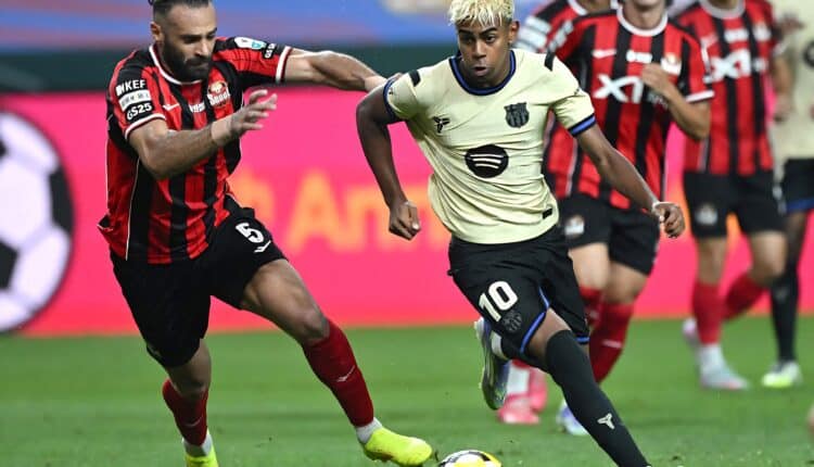 لاعبي- برشلونة -لامين- يامال